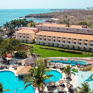 Grand Palladium Vallarta Resort & Spa